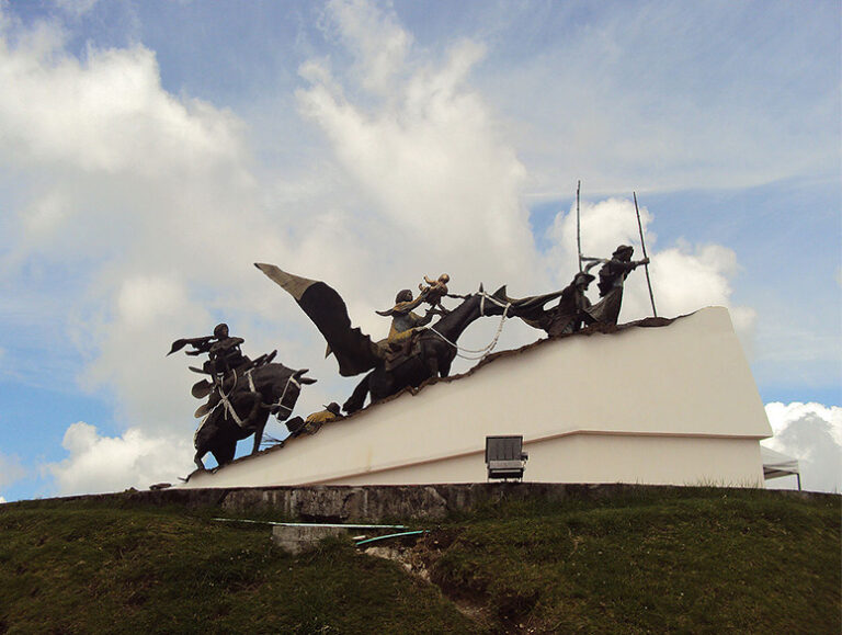 Monumento Los Colonizadores, foto 1 de 6