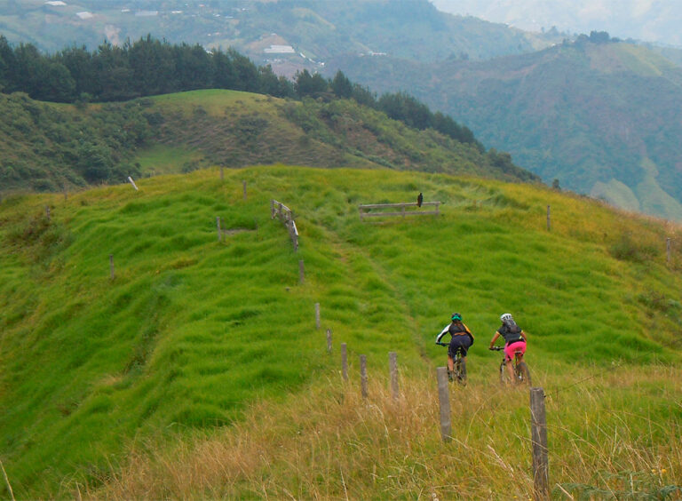 Los senderos salvajes de las selvas andinas colombianas, foto 2 de 3
