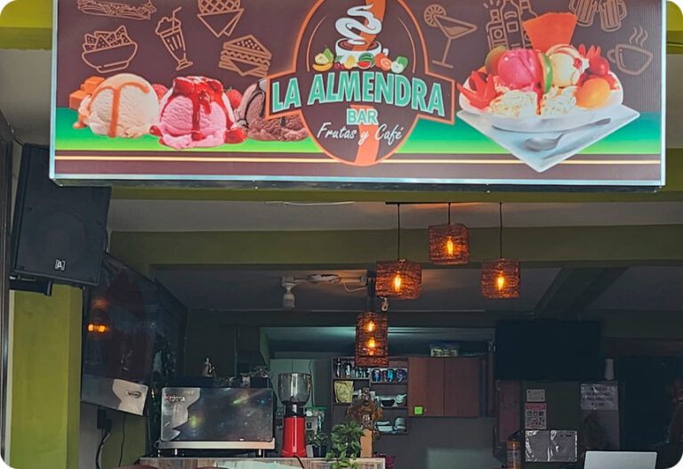 La Almendra, Frutas y Café